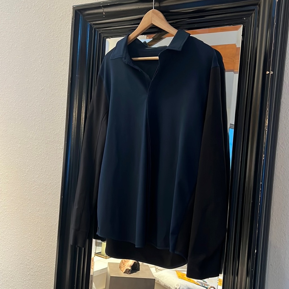 Men’s Lululemon button up